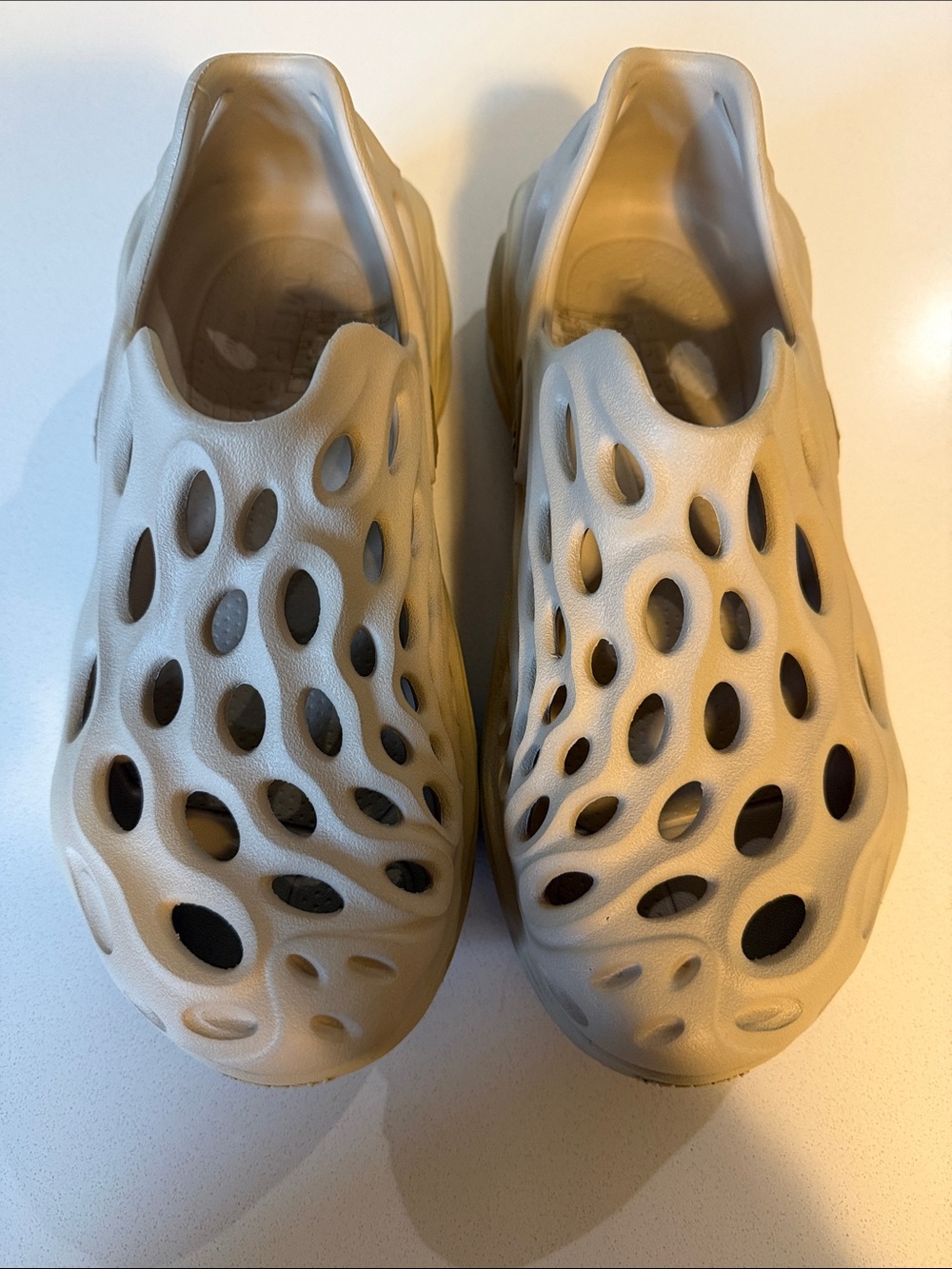 NWOT Merrell Beige Foam Clog Slip-Ons